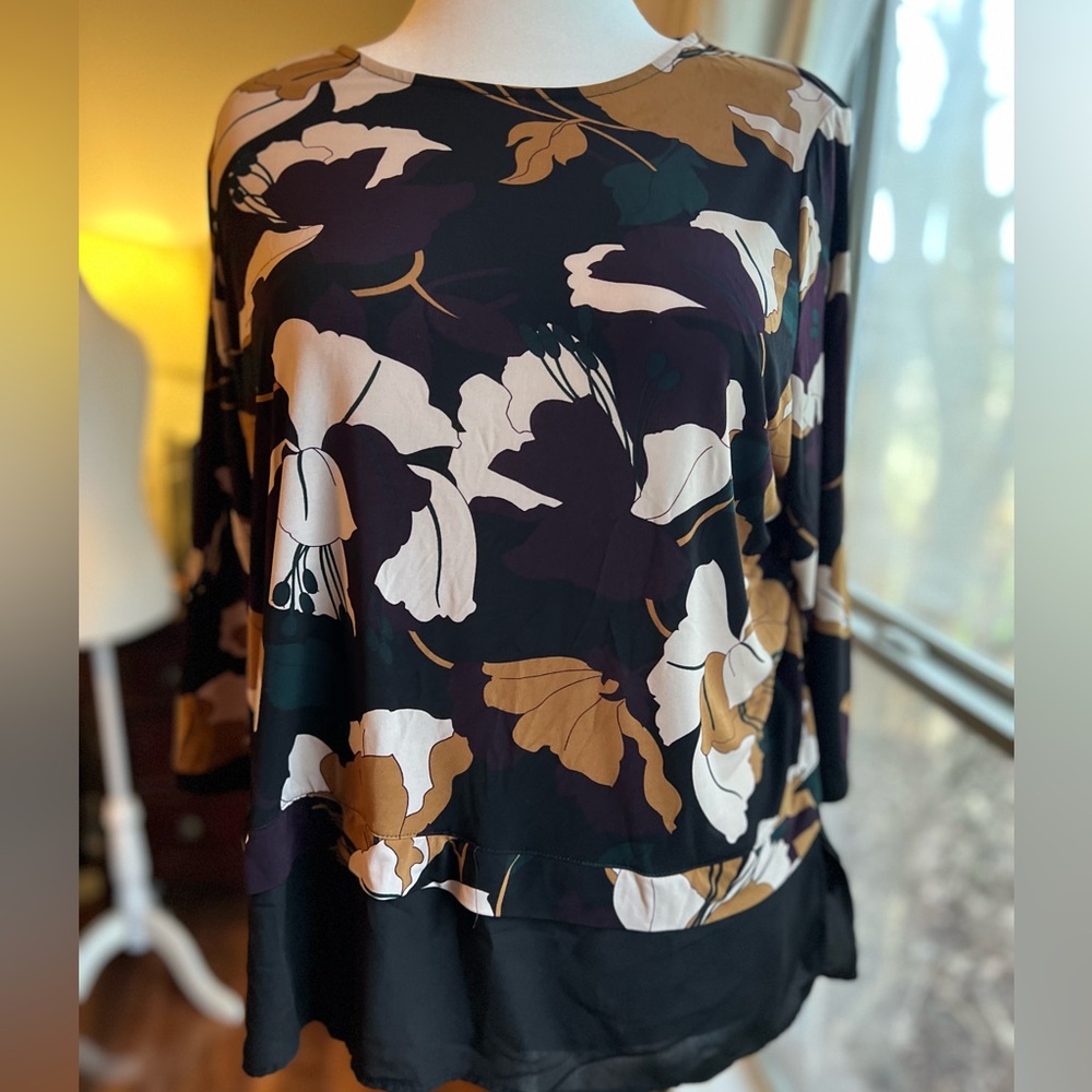 Tahari 1X Floral Peplum Blouse Elegant Work Top Forest Green Accents Artsy